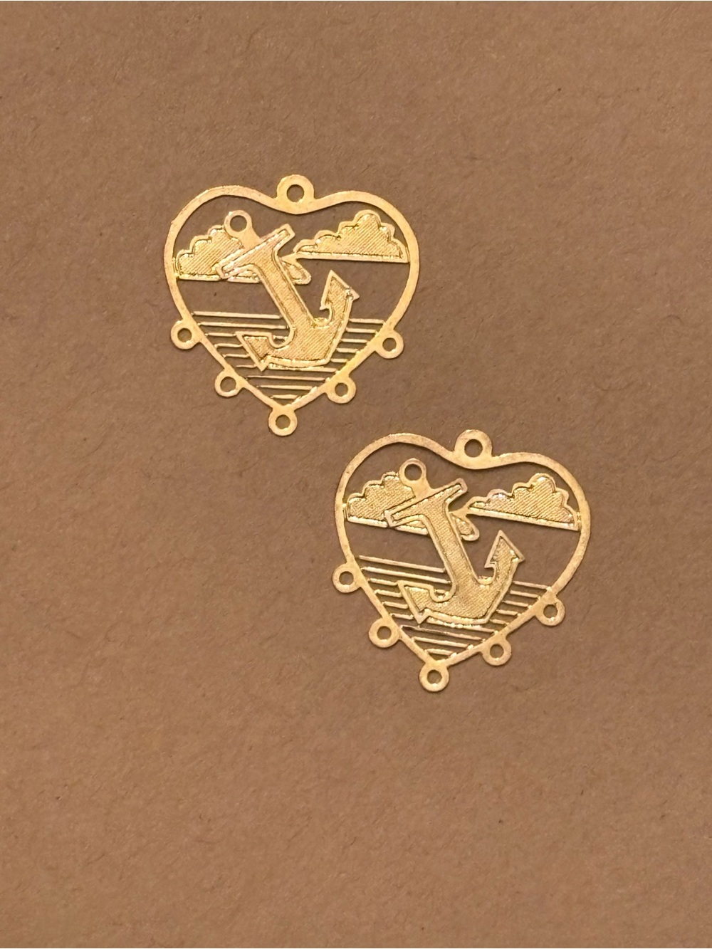 12 Dreamy Anchor Heart Charms - New Old Stock! You Get 12 Charms
